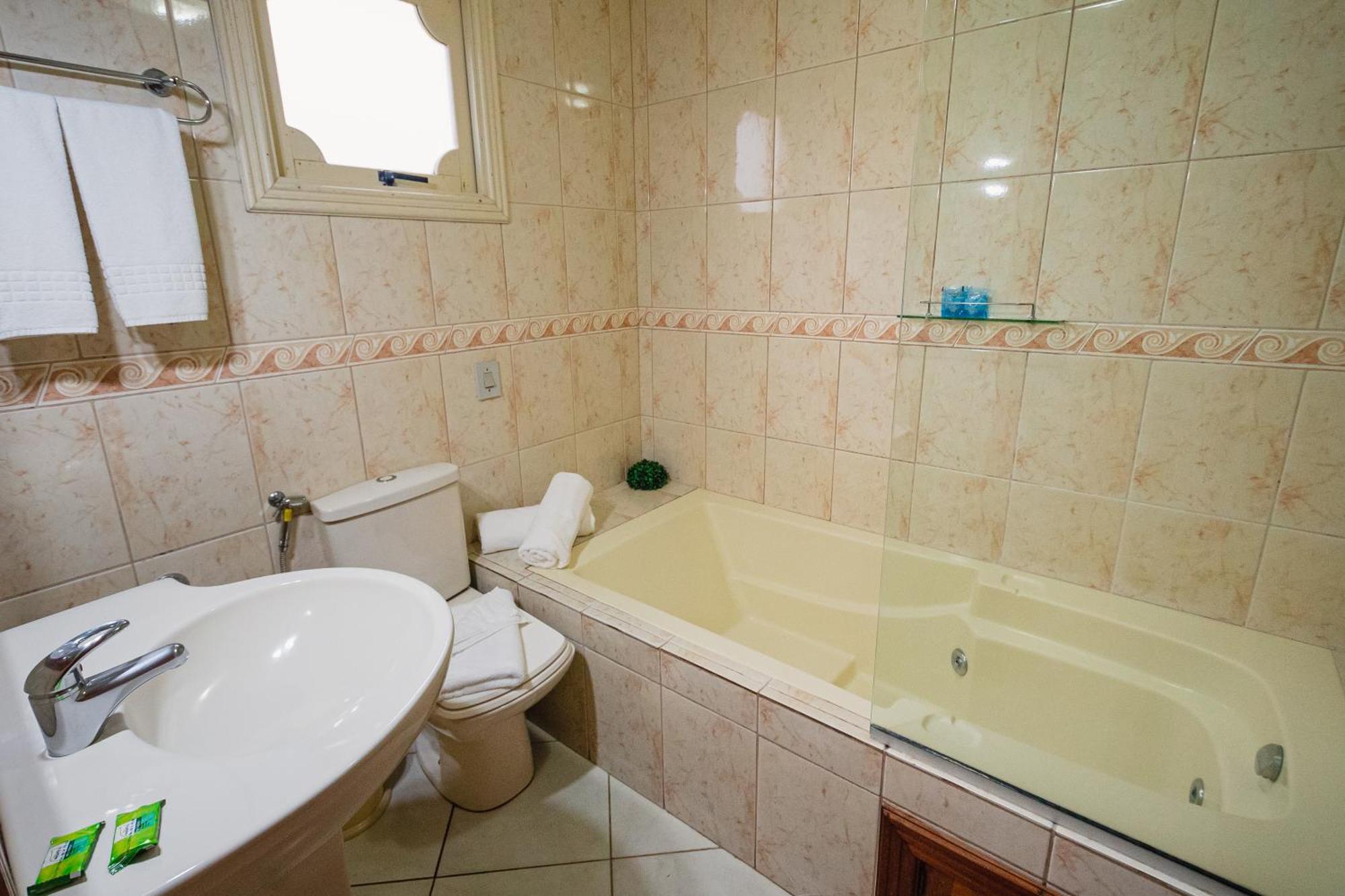 Hotel Cabanas Alto Da Serra Канела Экстерьер фото